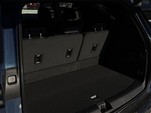 New 2026 Chevrolet Traverse High Country image 29