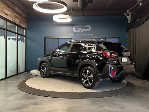 Used 2024 Subaru Crosstrek 2.0i Premium w/ Popular Package #4 image 5