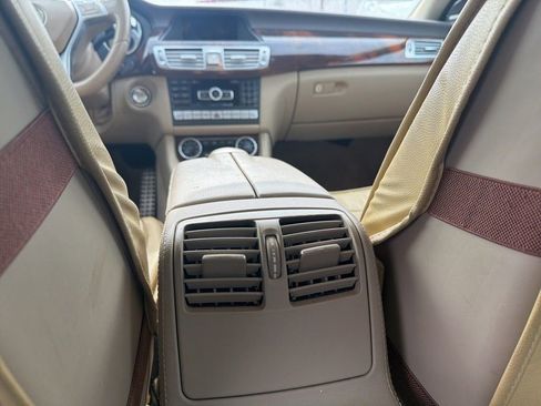 Used 2014 Mercedes-Benz CLS 550 4MATIC image 15