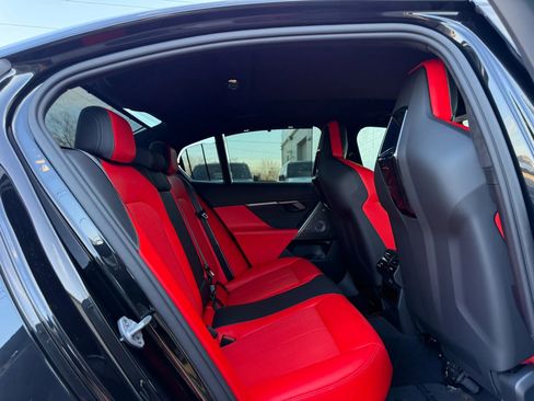 Used 2025 BMW M5 Sedan 4D w/ Executive Package image 83