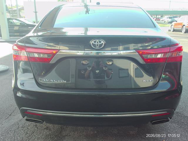 Used 2017 Toyota Avalon XLE Premium w/ Carpet Mat Package FWD image 4