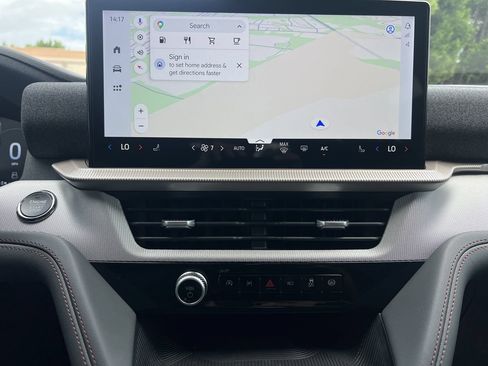 New 2026 Ford Explorer Active RWD image 4