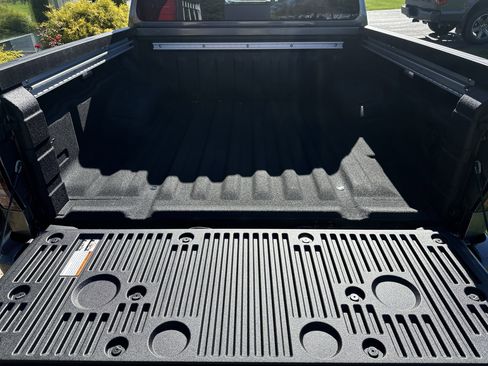 New 2026 Nissan Frontier PRO-4X w/ Pro-4x Convenience Package image 13