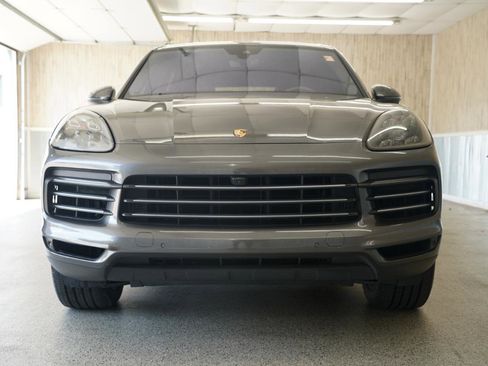 Used 2019 Porsche Cayenne S AWD/4WD image 3