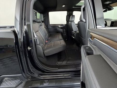 Used 2024 Chevrolet Silverado 3500 High Country w/ Technology Package image 5