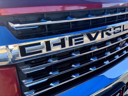 Used 2022 Chevrolet Silverado 2500 LTZ w/ Z71 Off-Road Package image 29