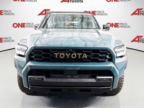 Certified 2025 Toyota 4Runner Trailhunter AWD/4WD image 2