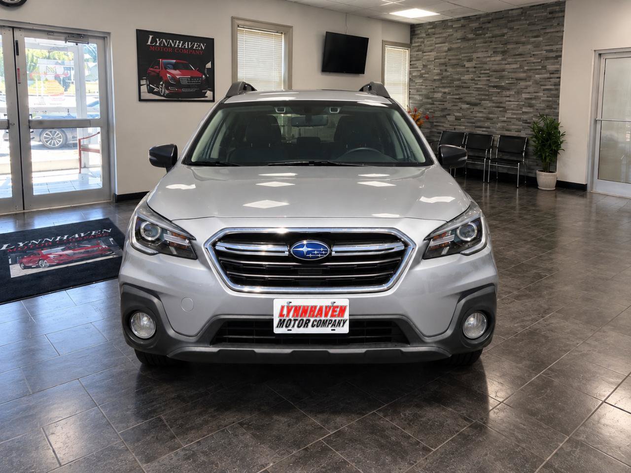 Used 2018 Subaru Outback 2.5i Limited AWD/4WD image 19
