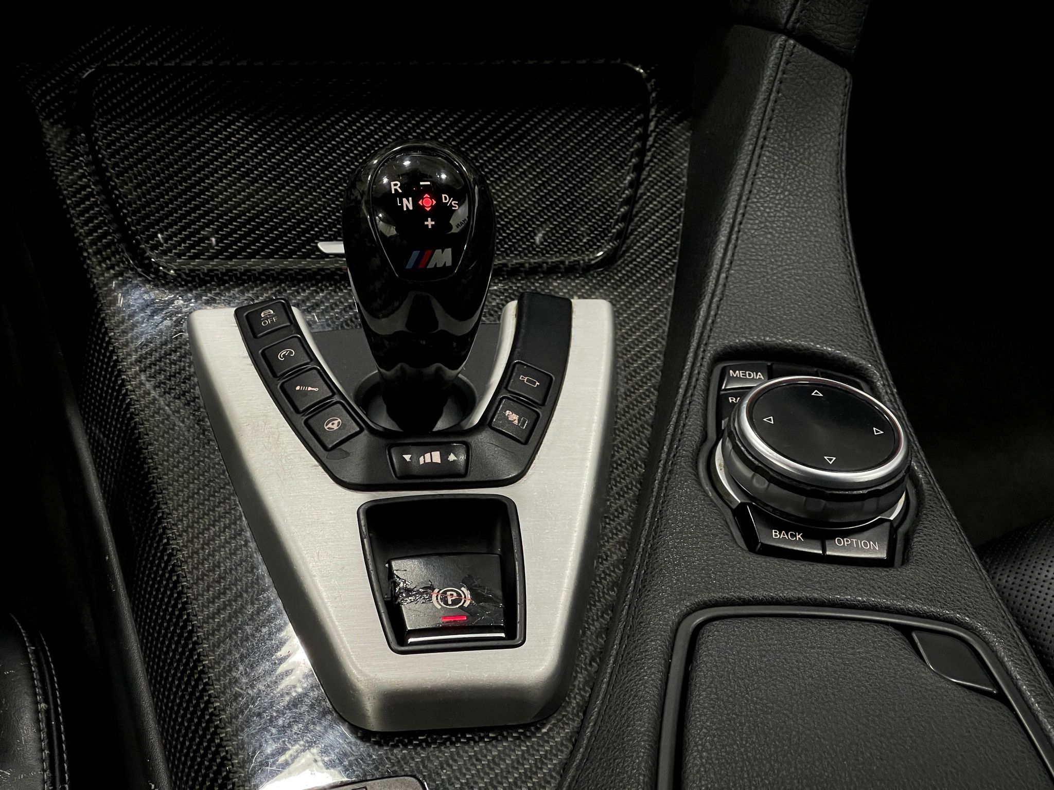 Used 2015 BMW M6 Convertible RWD image 28