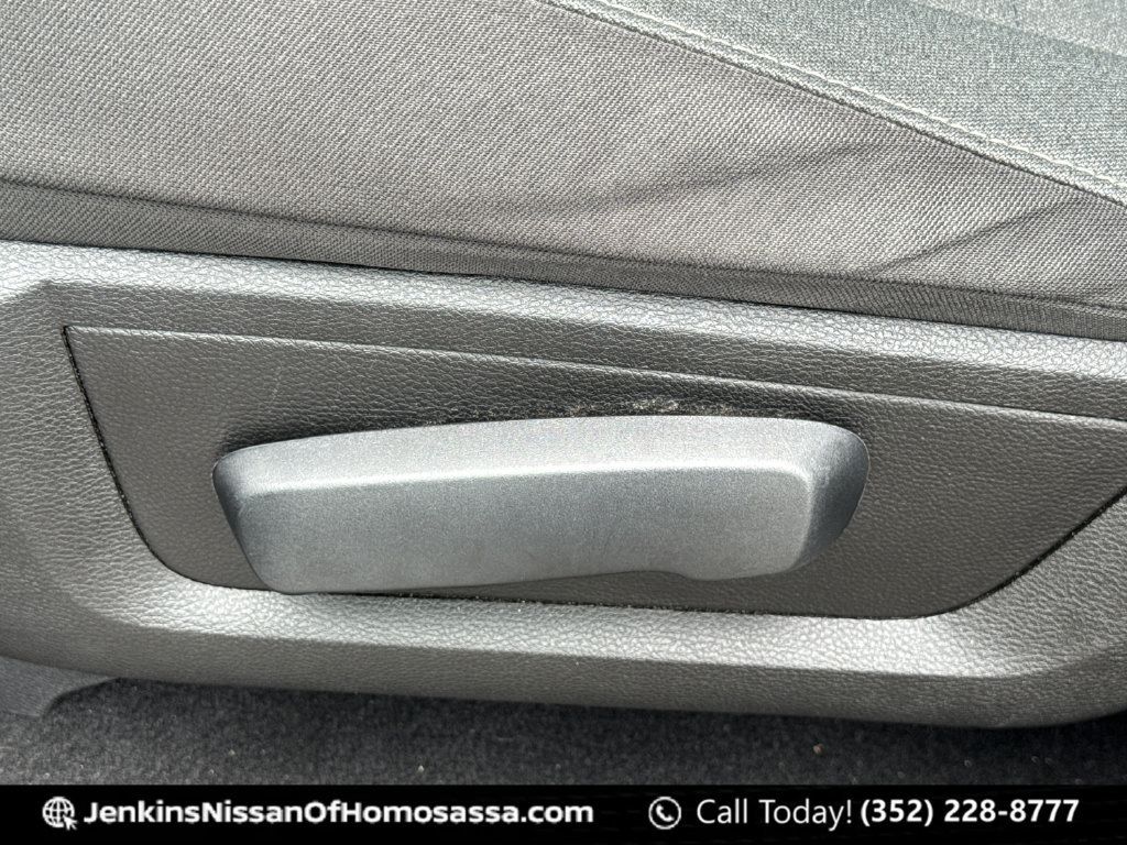 Used 2024 RAM 1500 Warlock AWD/4WD image 33