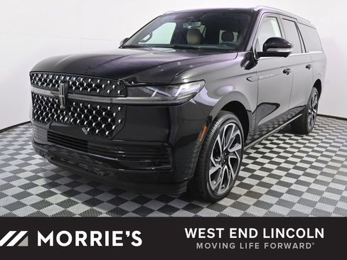 New 2026 Lincoln Navigator L Black Label AWD/4WD image 1