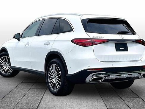 Used 2026 Mercedes-Benz GLC 300 4MATIC image 5