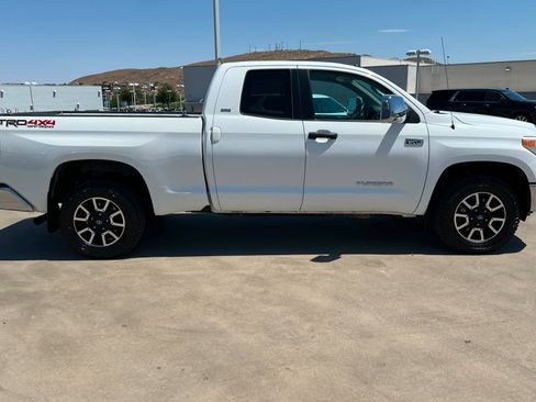 Used 2014 Toyota Tundra SR5 w/ TRD Off Road Package AWD/4WD image 7