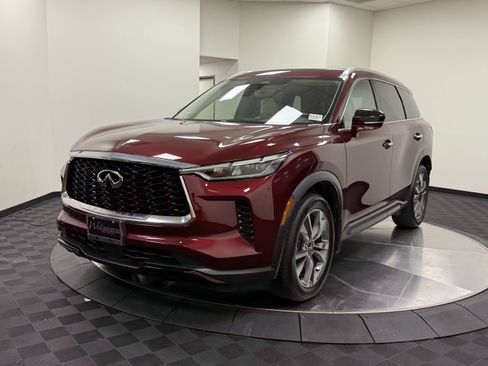 Certified 2023 INFINITI QX60 Luxe w/ Performance Audio Package AWD/4WD image 3