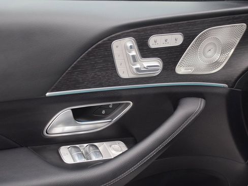 Certified 2022 Mercedes-Benz GLS 450 4MATIC image 22