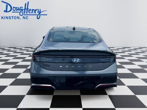 Used 2024 Hyundai Sonata SEL FWD image 4
