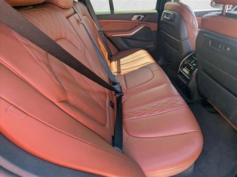 Used 2022 BMW X5 xDrive40i w/ M Sport Package AWD/4WD image 18