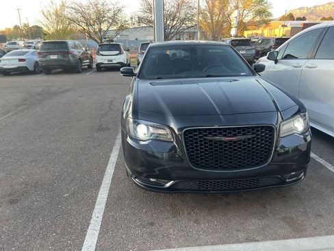 Used 2022 Chrysler 300 S image 5