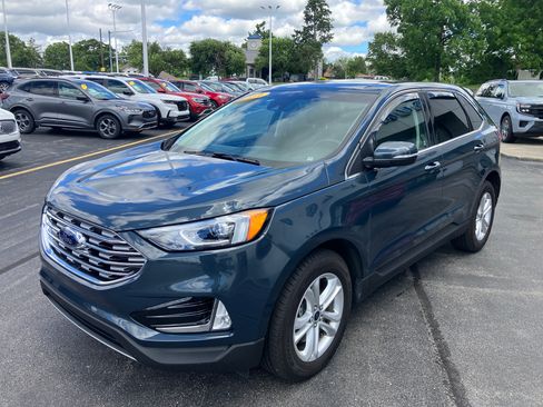 Used 2019 Ford Edge SEL w/ Equipment Group 201A AWD/4WD image 3