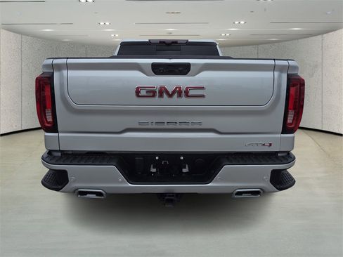 Used 2022 GMC Sierra 1500 AT4 w/ AT4 Premium Package image 4