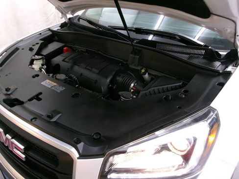 Used 2016 GMC Acadia SLE AWD/4WD image 36