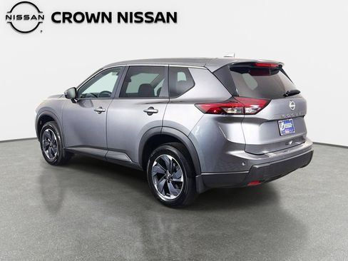 Certified 2026 Nissan Rogue SV FWD image 7