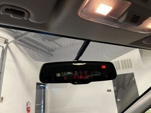 Used 2014 Subaru Crosstrek 2.0i Limited image 23