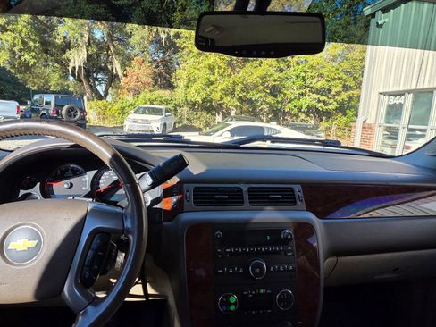 Used 2013 Chevrolet Silverado 1500 LTZ w/ LTZ White Diamond Edition image 13