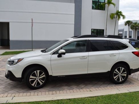 Used 2018 Subaru Outback 2.5i Limited AWD/4WD image 4