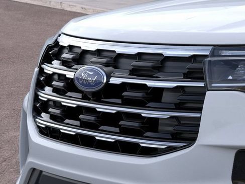 New 2026 Ford Explorer Active w/ Active Comfort Package AWD/4WD image 17