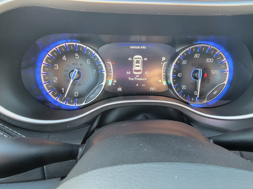 New 2026 Chrysler Pacifica Select FWD image 17
