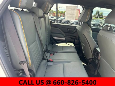 Certified 2025 Toyota 4Runner Trailhunter AWD/4WD image 12