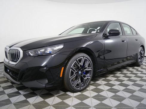 New 2026 BMW 530i w/ Executive Package image 8