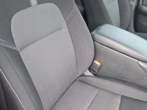 Used 2025 Nissan Sentra SV FWD image 6