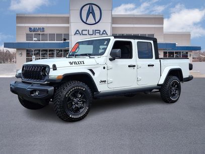 Used 2024 Jeep Gladiator Sport