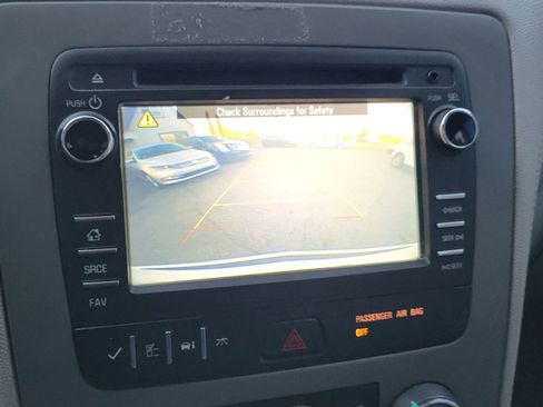 Used 2017 Chevrolet Traverse LS image 25