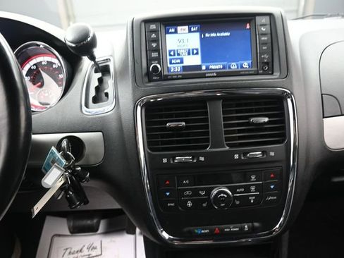 Used 2013 Dodge Grand Caravan R/T w/ Trailer Tow Group image 10