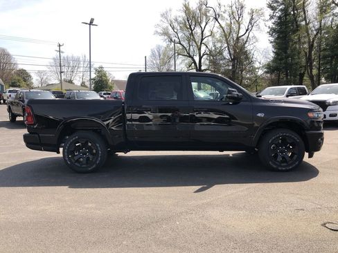 New 2026 RAM 1500 4x4 Crew Cab image 14