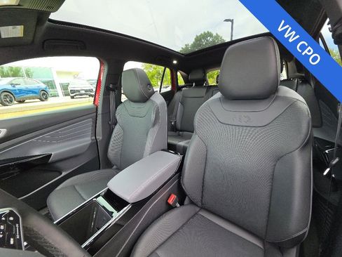 Certified 2024 Volkswagen ID.4 Pro S AWD/4WD image 11