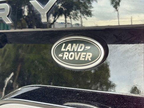 Used 2021 Land Rover Discovery S R-Dynamic AWD/4WD image 24
