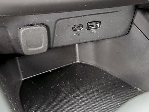 Used 2025 Chevrolet Trax LS w/ LS Convenience Package FWD image 22