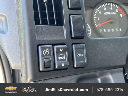 New 2025 Chevrolet Low Cab Forward image 15