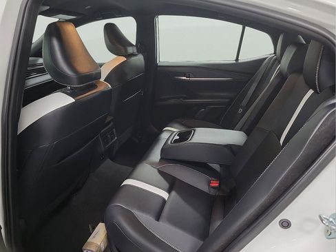 Certified 2025 Toyota Camry SE image 8