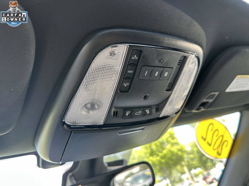 Used 2022 Dodge Durango GT AWD/4WD image 29