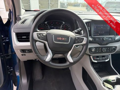 Used 2023 GMC Terrain SLE w/ Driver Convenience Package AWD/4WD image 16