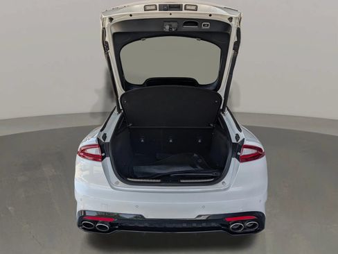 Used 2018 Kia Stinger GT2 RWD image 14