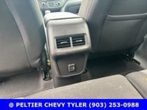 Used 2022 Chevrolet Equinox LT FWD image 16