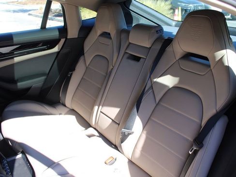 New 2026 Porsche Panamera image 32