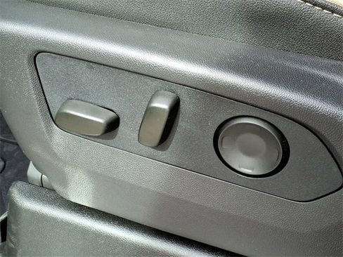 New 2026 Chevrolet Tahoe Premier image 9