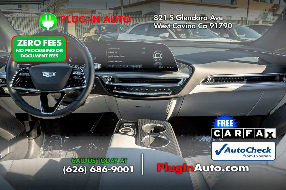 Used 2024 Cadillac Lyriq Luxury w/ LPO, Floor Liner Package RWD image 16